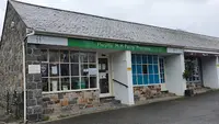 Fferyllfa H H Parry Pharmacy (fferyllwyr Llyn Cyf)