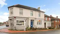 Ditchling Pharmacy: Travel Vaccination Clinic, Weight Management And Nhs Services