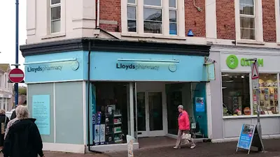 Lloydspharmacy