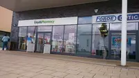 Lloydspharmacy