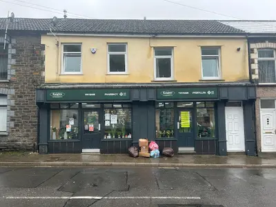 Knights Ynyshir Pharmacy