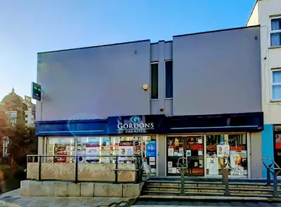 Gordons Chemists, Portrush