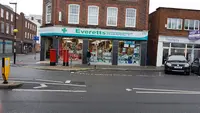 Everetts Pharmacy